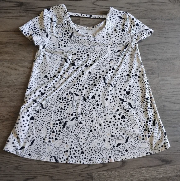 Wonder Nation Girls Heart and Star Tee Size: 6-6X - Picture 2 of 5